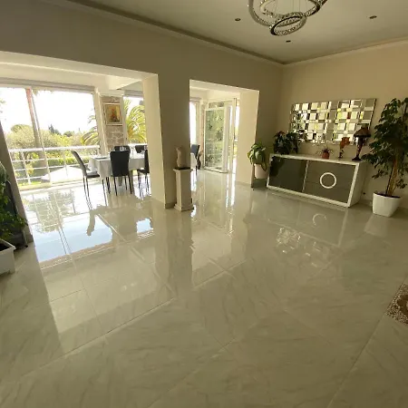 Diamond 5 Star - ניס