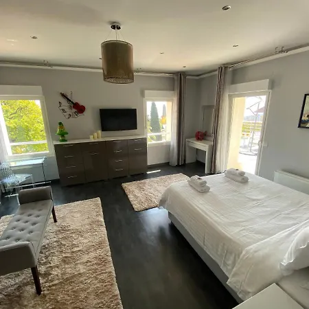 Diamond 5 Star - * Nizza